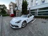 Porsche Panamera 4 Scheckheft, Deutsches Auto, Panorama