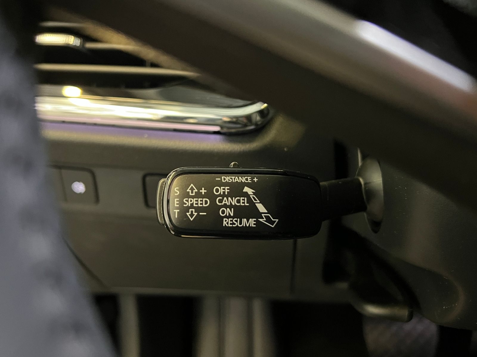 Fahrzeugabbildung SKODA Enyaq 85x *Leder,AHK,20"LM-Felge*