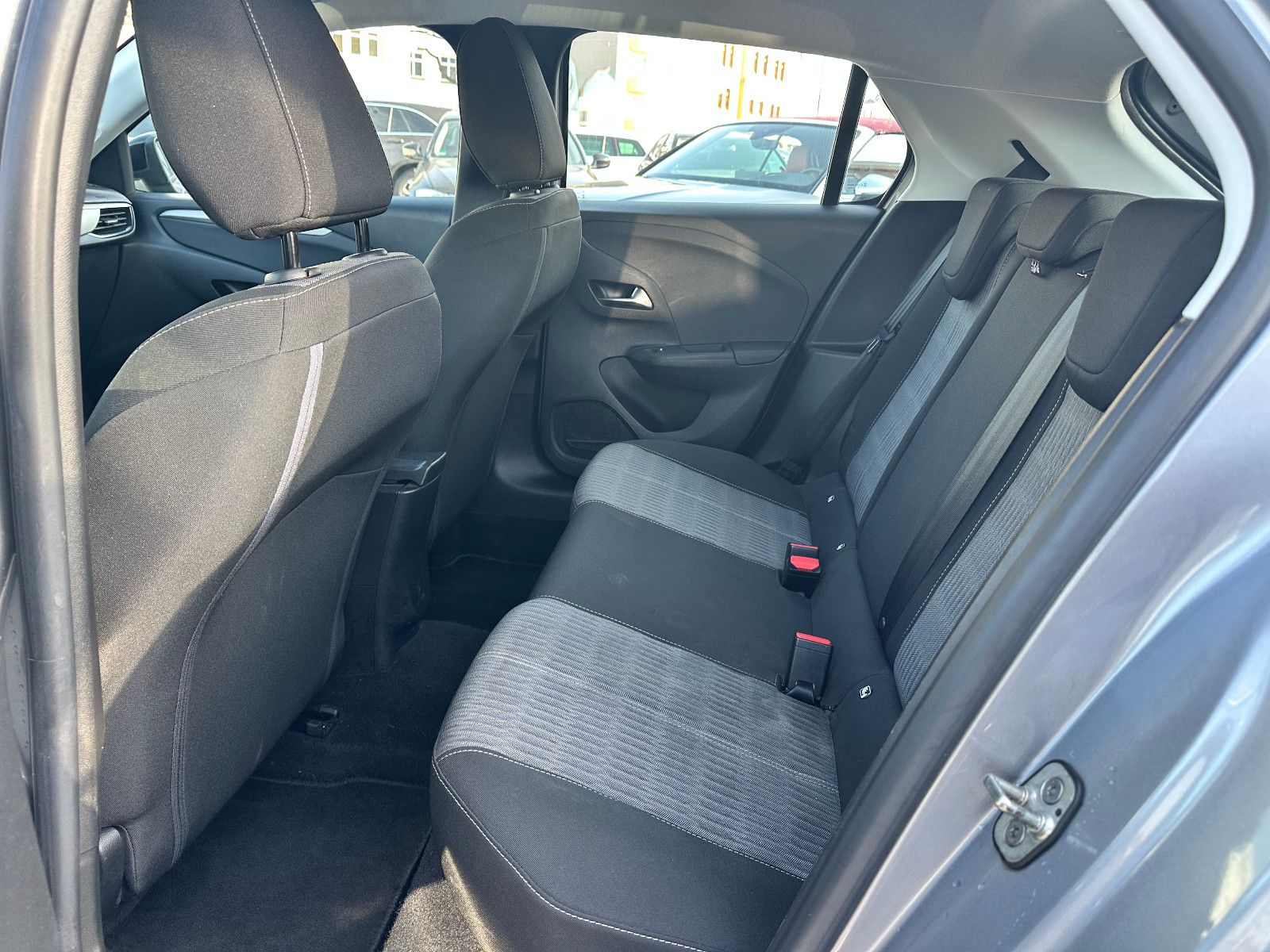 Fahrzeugabbildung Opel Corsa F Edition / PDC / Navi / CarPlay