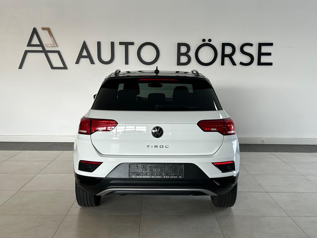 Volkswagen T-Roc 1.5 TSI BLACK-STYLE*NAVI*PDC+CAM*SHZ*LED*