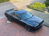 Dodge Challenger SXT V6 Schwarz CarPlay SRT Hellcat - Dodge Challenger: Hellcat