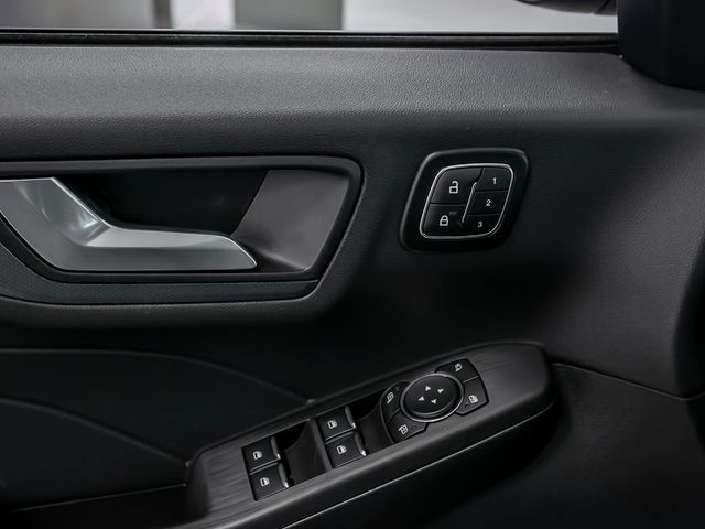 Ford Kuga 1.5 ST-Line X Stauassistent Kamera Navi