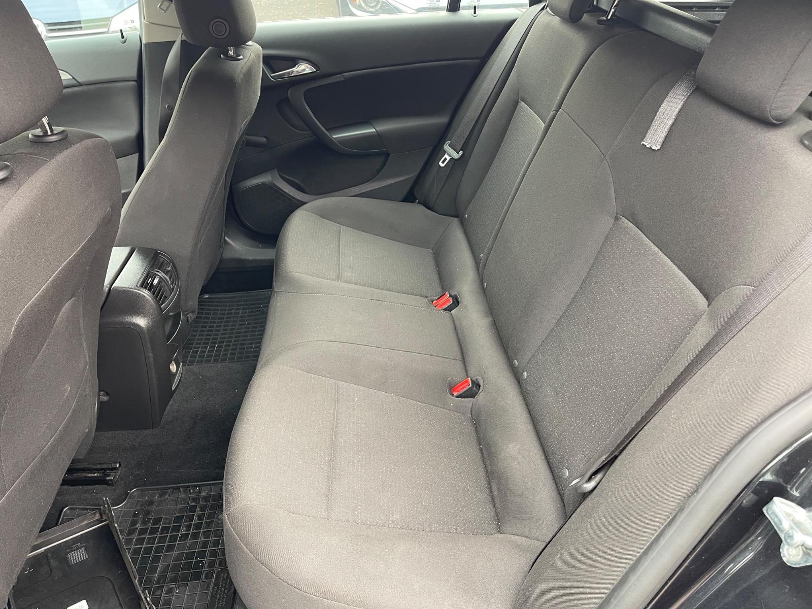 Opel Insignia 2014 — photo 14
