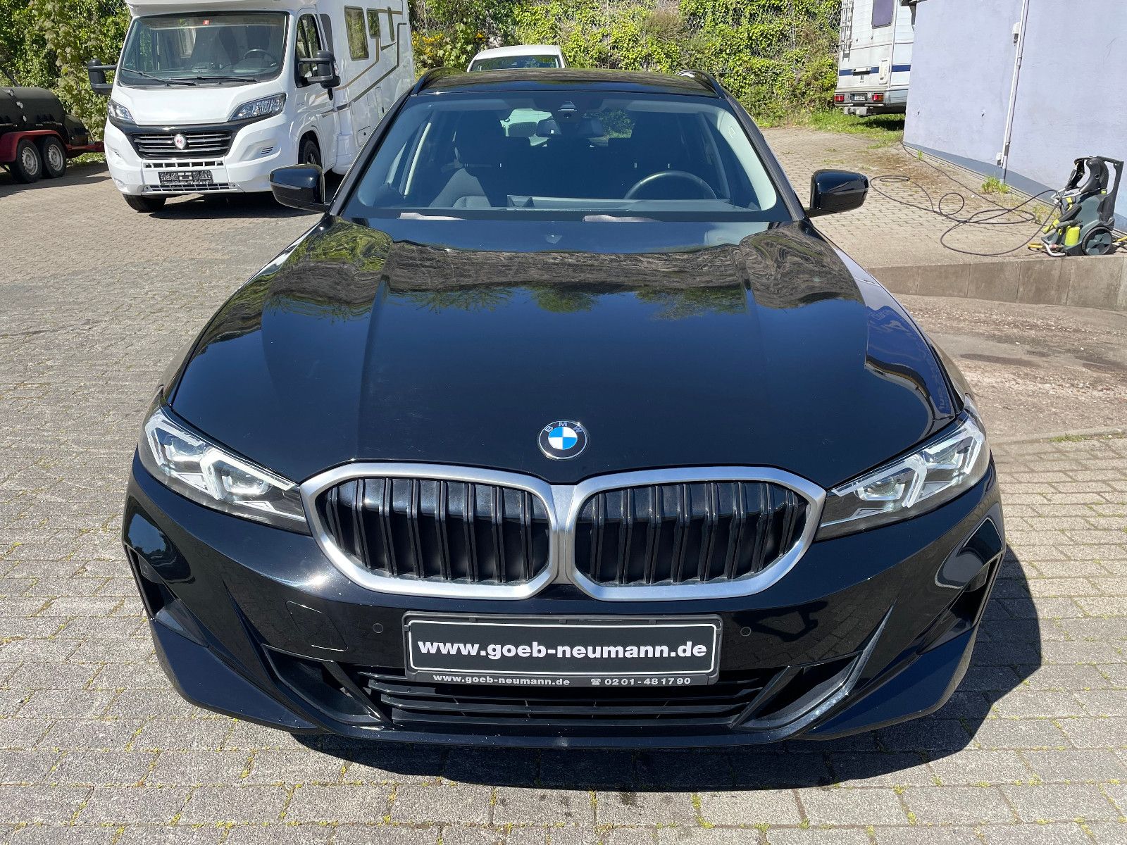 BMW 318 i Touring foto 2