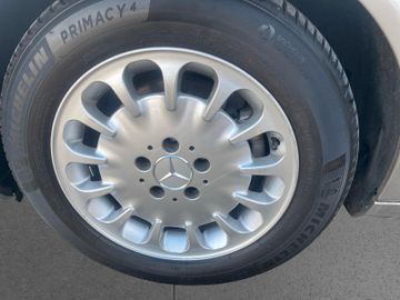 Bild 19 Mercedes-Benz E 320 E 320*60.000KM*TOP GEPFLEGT*1.HAND*SCHECKHEFT*