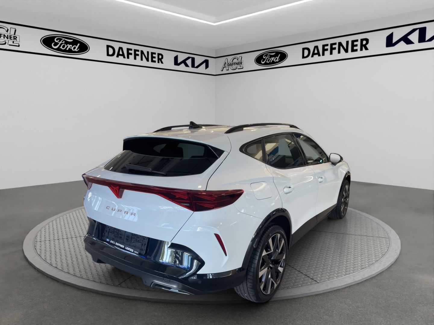 Fahrzeugabbildung CUPRA Formentor 1.5 eTSI 110 kW AHK-klappbar Navi Digi