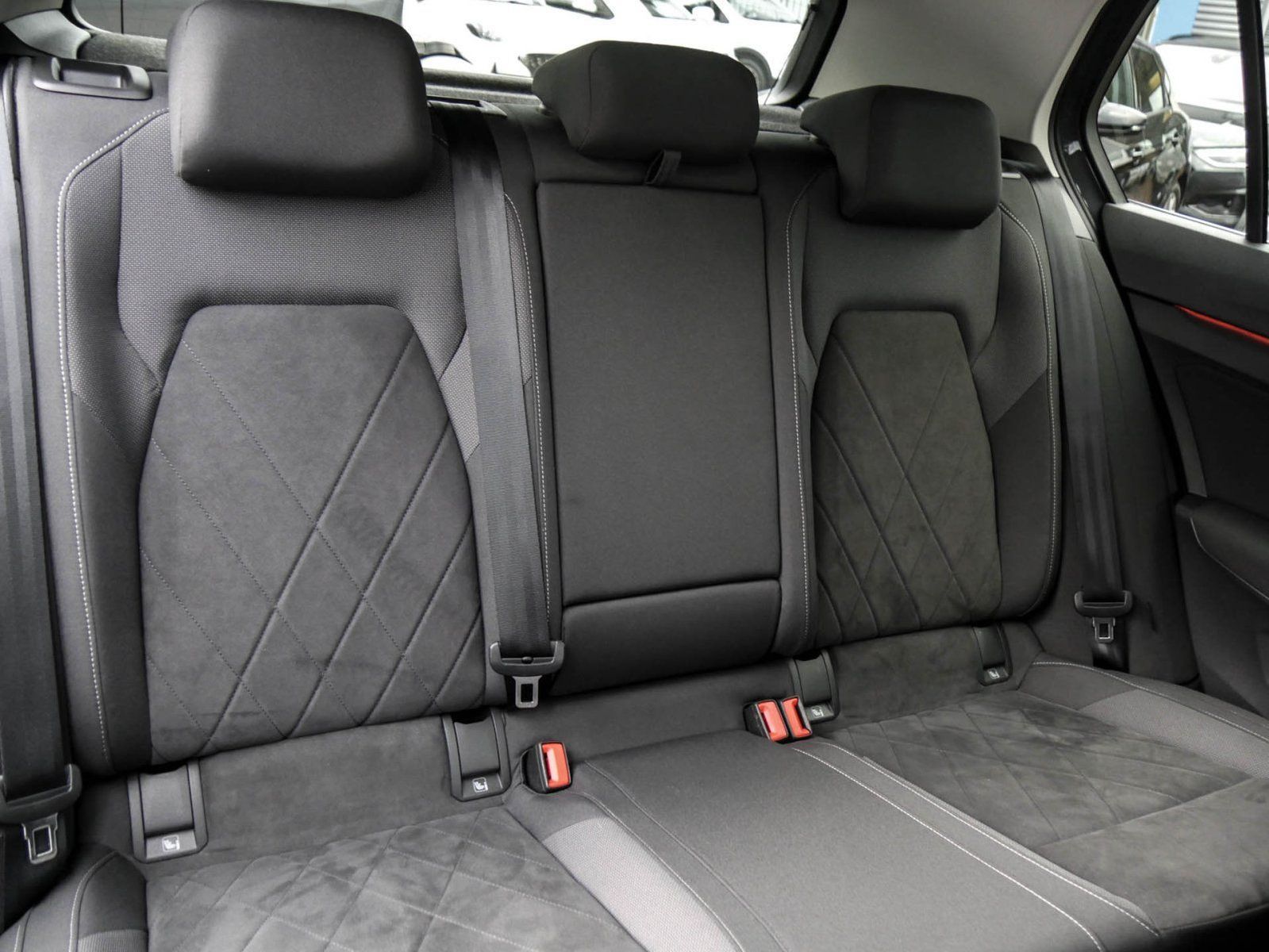 Volkswagen Golf - Bild 4