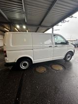 Volkswagen T5 Transporter - gebrauchte VW T5 Transporter aus dem Jahr 2014