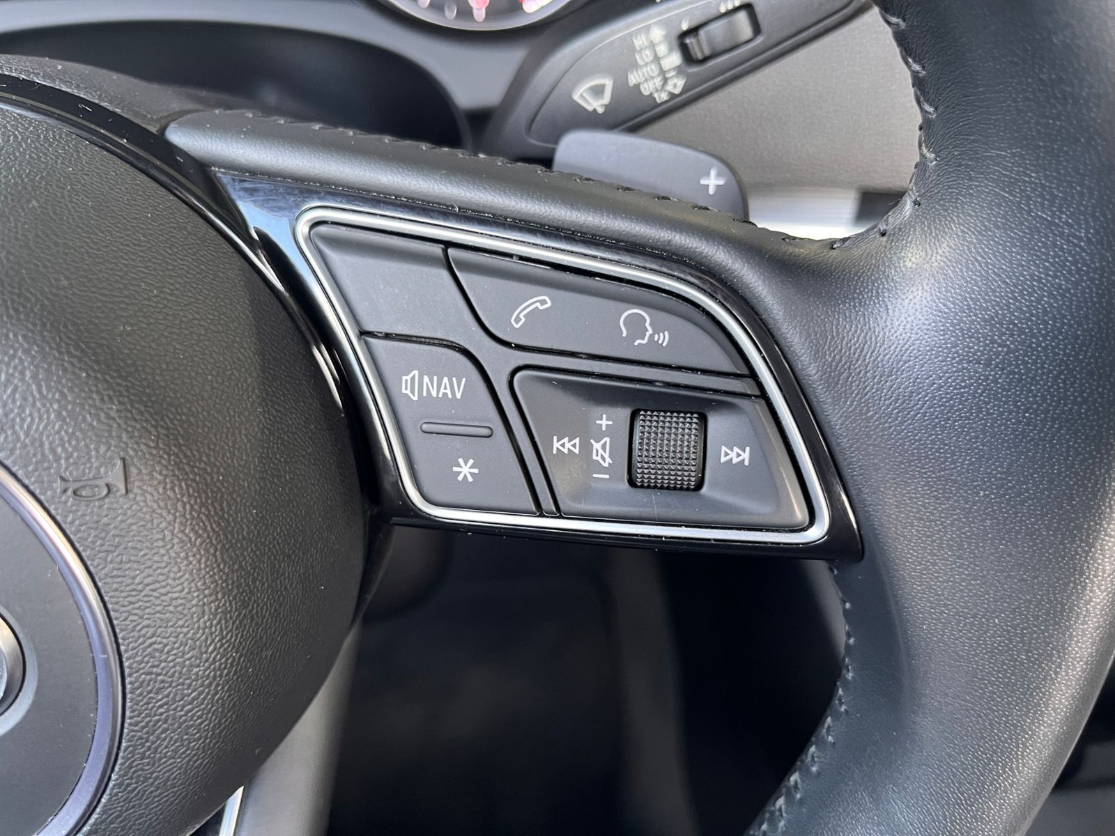 Fahrzeugabbildung Audi A3 Cabriolet 35 TFSI sport XENON RFK NAVI