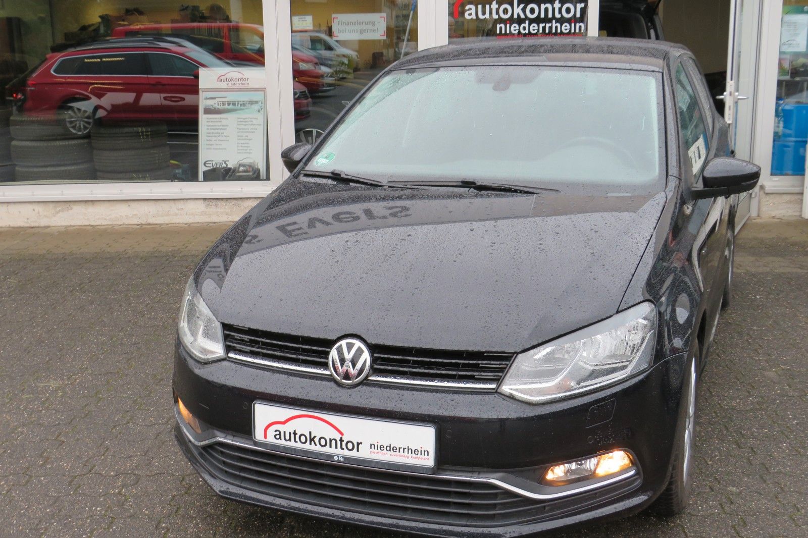 Fahrzeugabbildung Volkswagen Polo V Lounge 4T PDC GJ AHK CLIMATRONIC