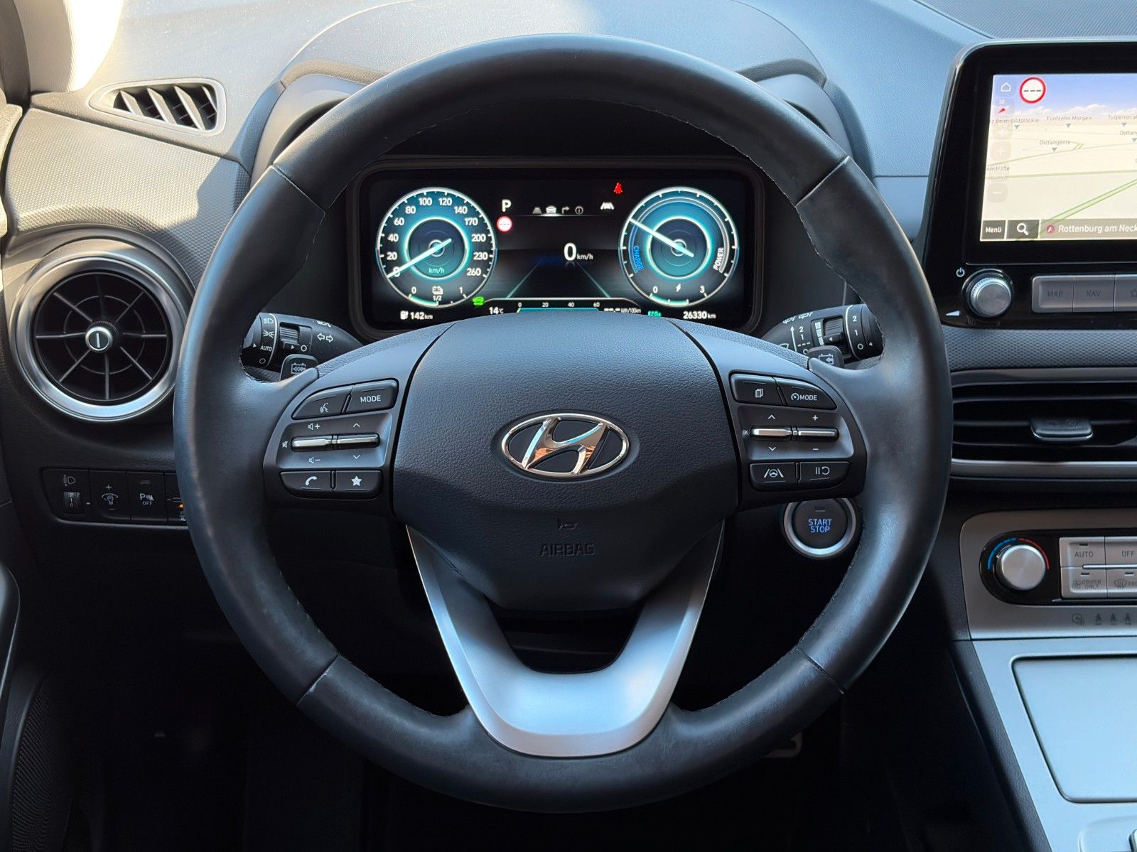 Fahrzeugabbildung Hyundai KONA E Edition 30+ Wärmepumpe ACC Krell CarPlay