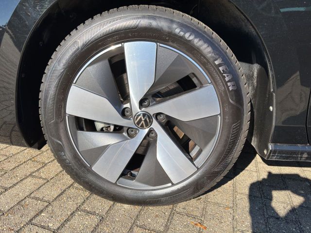 Passat Variant Business 1.5 eTSI AZV anklappbar