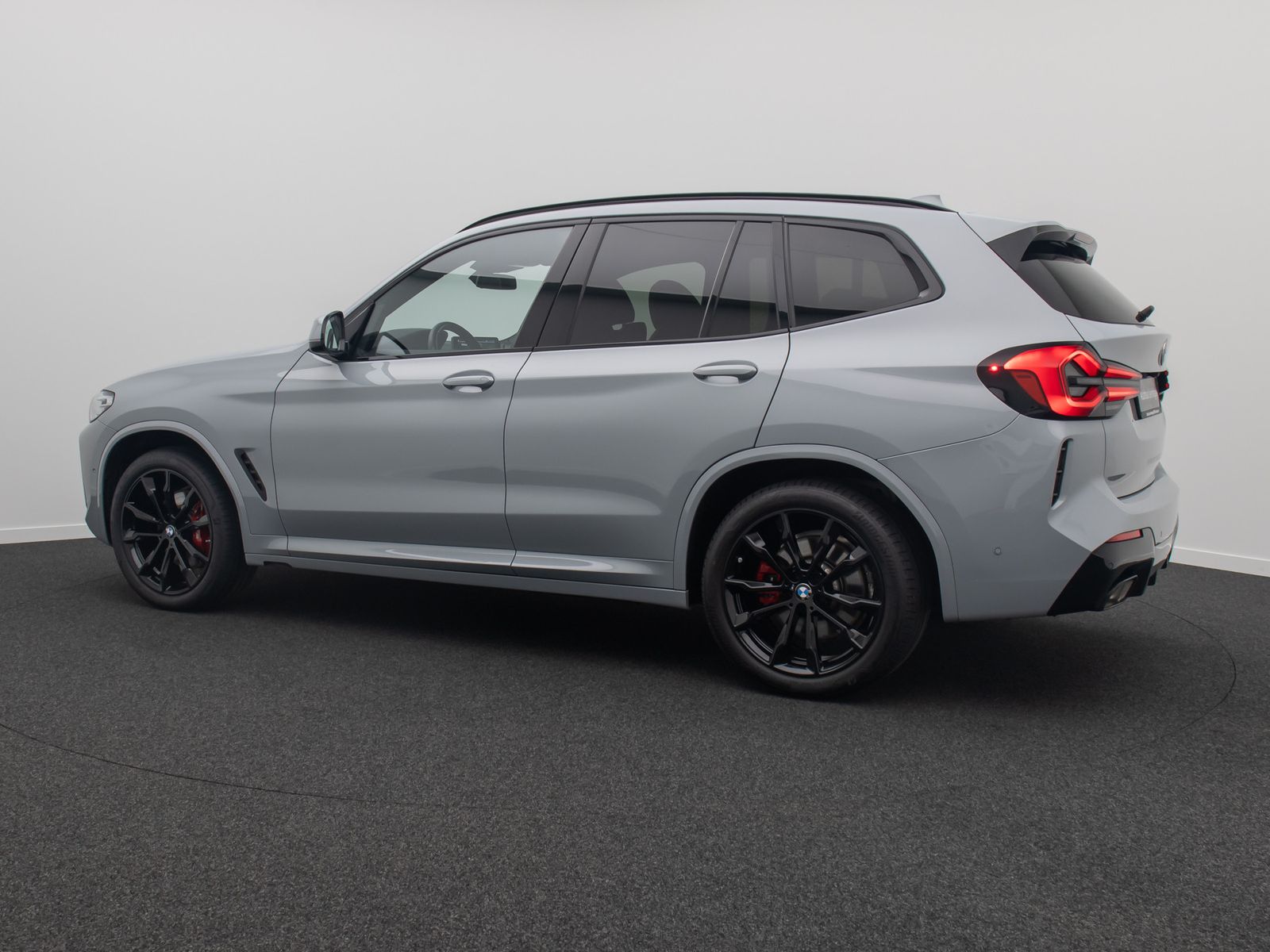 Fahrzeugabbildung BMW X3 xD20d M Sport DAB HiFi AHK Komfort 20Zoll