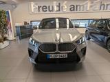 BMW iX2 xDrive30 M SPORT Voll 8Fach Garantie - BMW iX2 mit Panoramadach