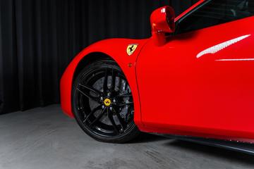 صورة 10 لـ 2017 Ferrari 488 GTB