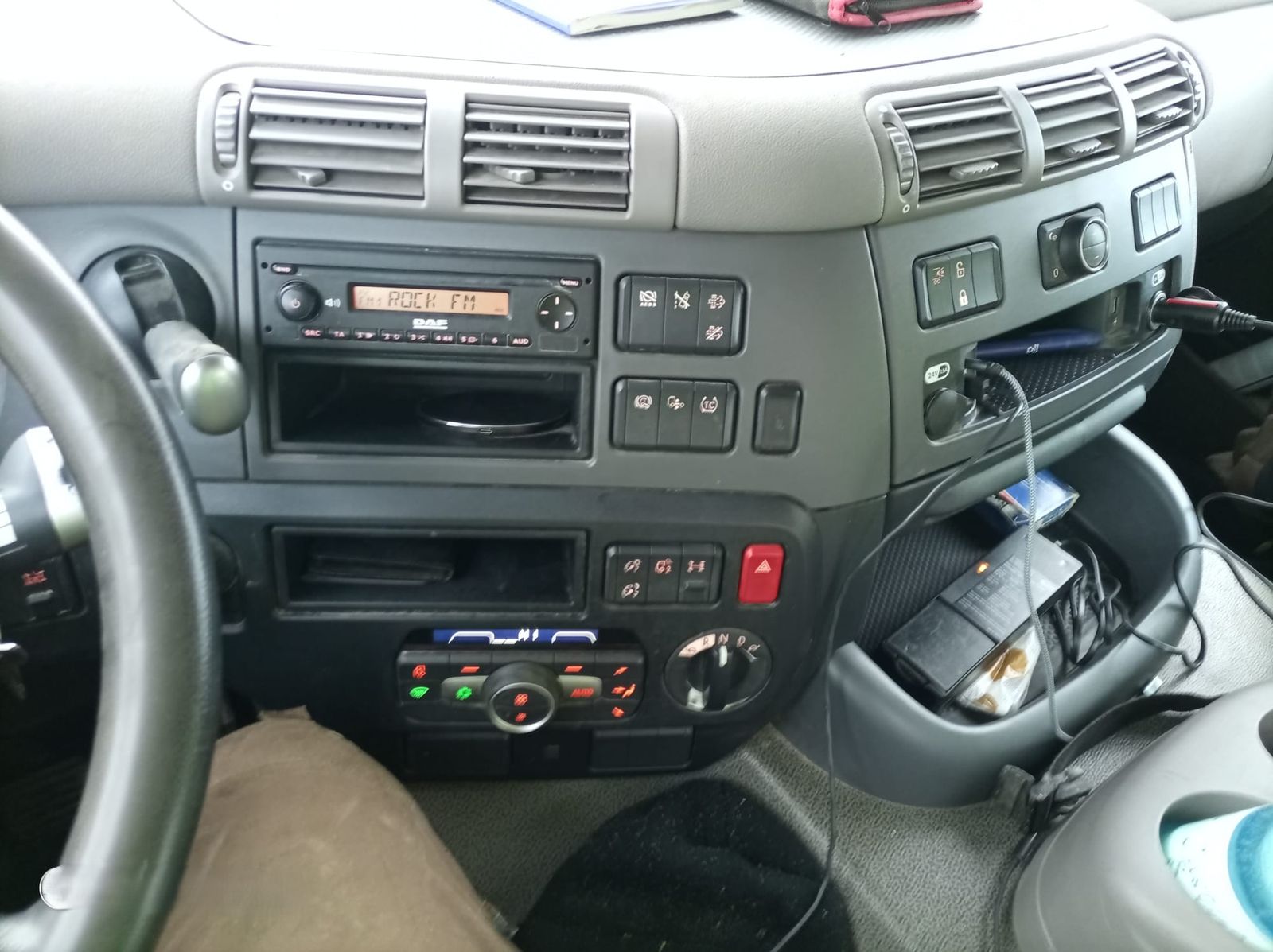 Fahrzeugabbildung DAF FA CF 340 DC Krankipper