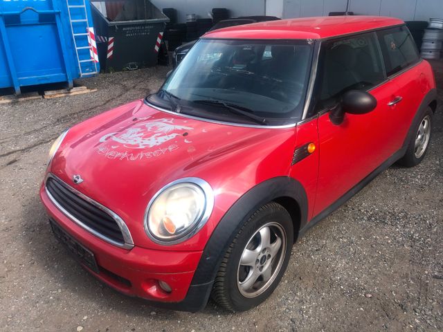 MINI ONE Mini One Brandschaden
