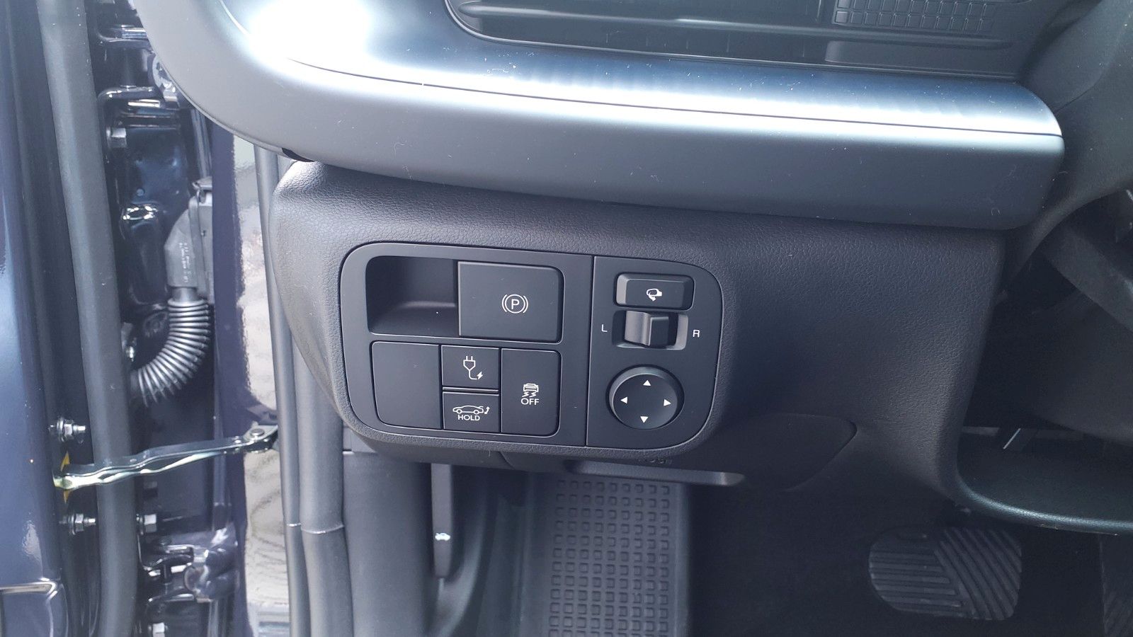 Fahrzeugabbildung Hyundai IONIQ 6 4WD 77,4kWh TECHNIQ ParkP SitzP SOUNDSYS