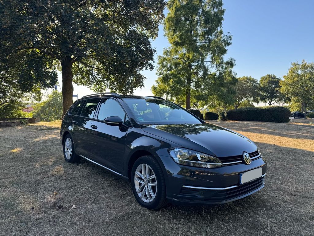 Image of Volkswagen Golf