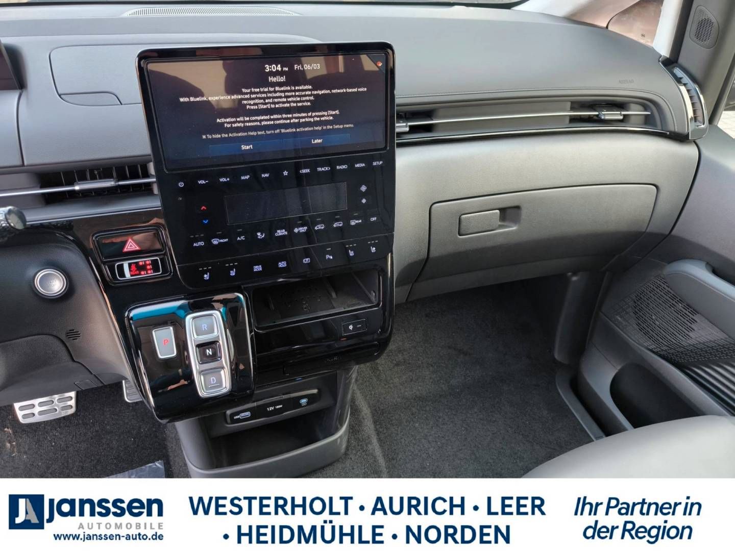 Fahrzeugabbildung Hyundai STARIA Hybrid 7-Sitzer/ Panoramadach/360°Kamera/