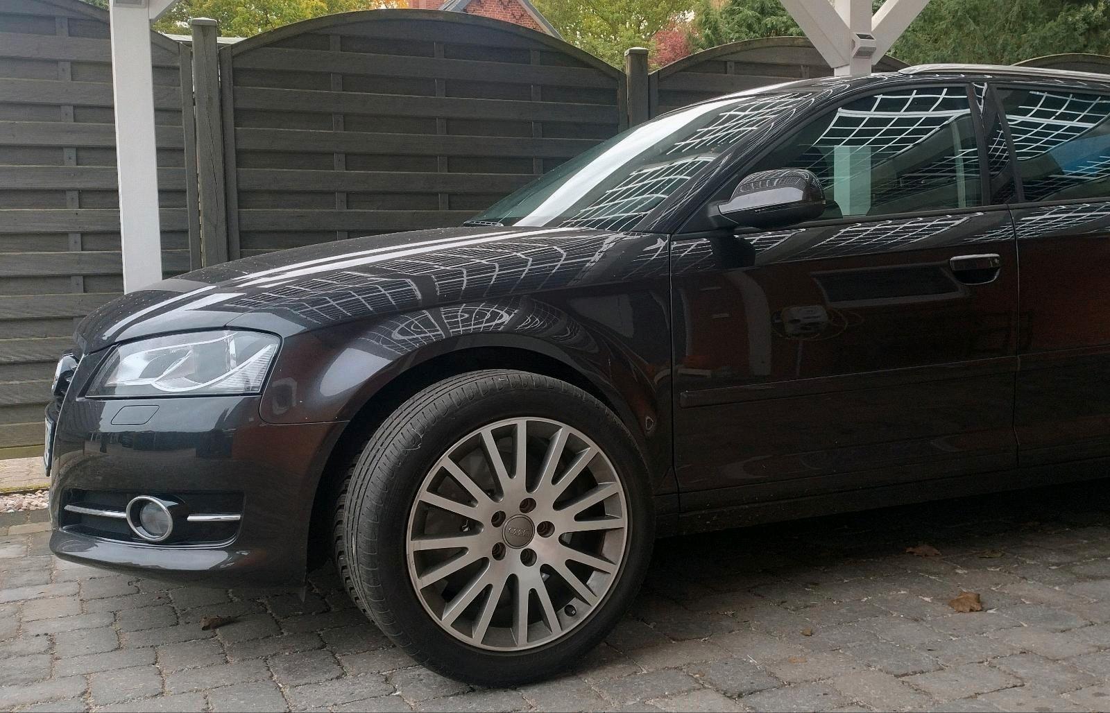 Audi A3 2010 — interior