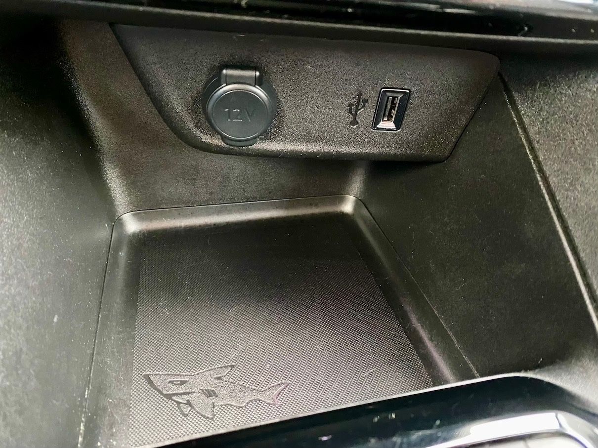 Fahrzeugabbildung Opel Corsa 1.2 Edition KLIMA NAVI GZJR SHZ PDC DAB+