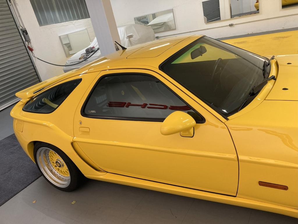 Porsche 928