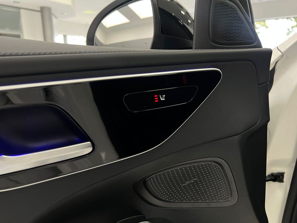 Mercedes-Benz C 220 dT 4M AMG*NIGHT*HUD*KAMERA*DISTR*KEYL*AHK*