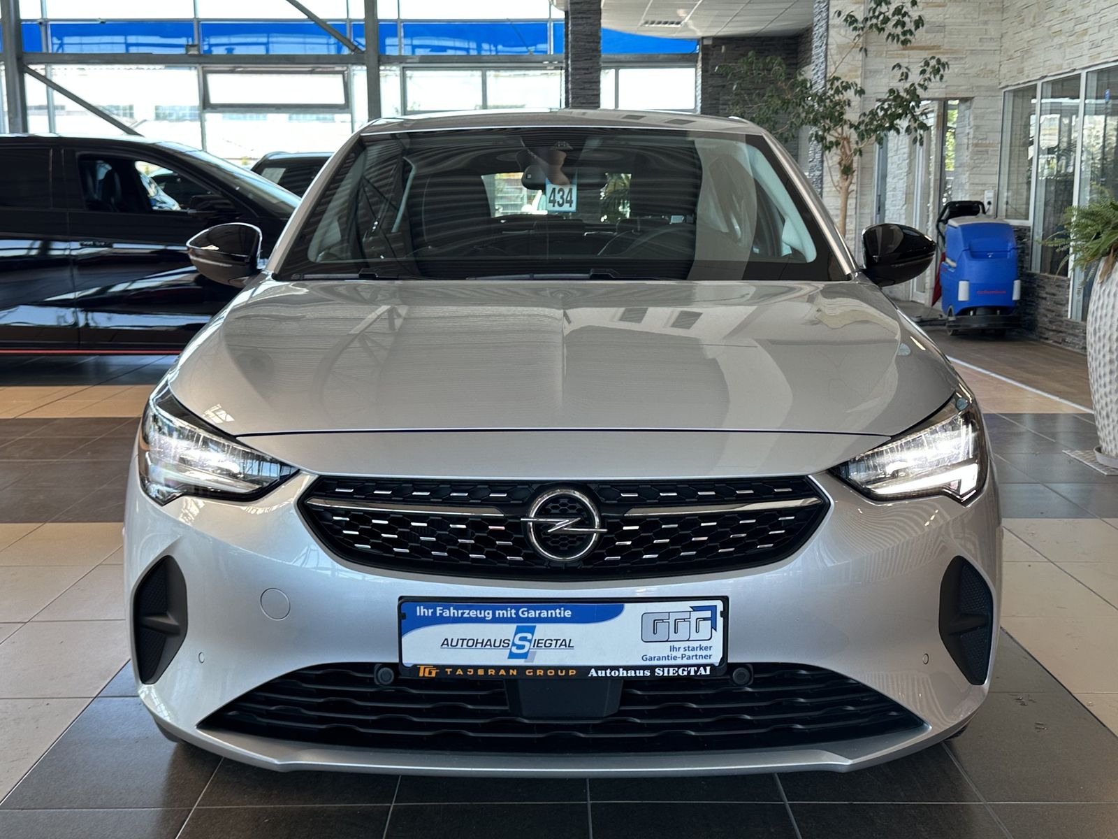Opel Corsa e Elegance Tempomat Voll-LED SHZ PDCv+h imagem 2