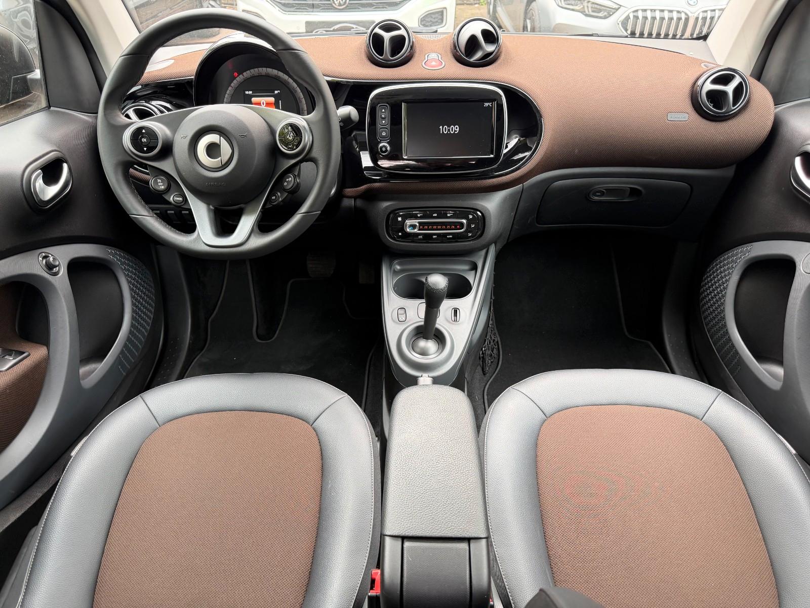 Smart fortwo 66kW TWIN perfect*PANO*LEDER*SHZ*NAVI*