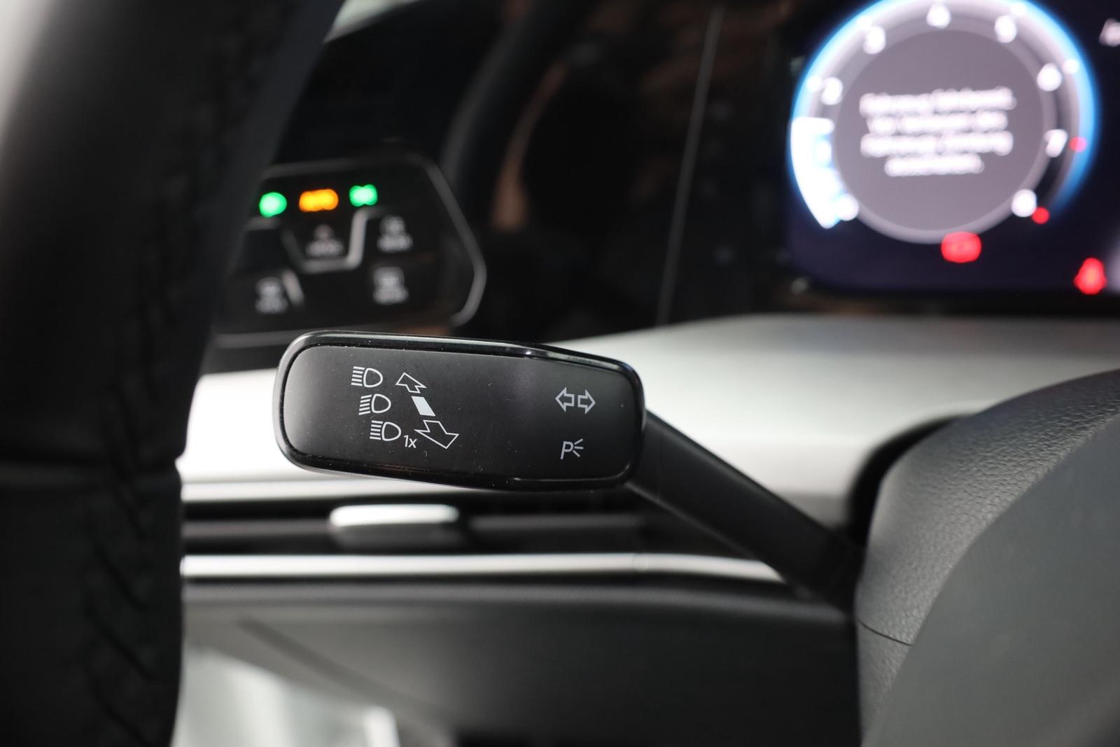 Volkswagen Golf VIII Variant 1.5 TSI Life LED Sitzheizung, миниатюра 18