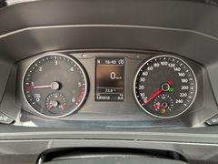 Fahrzeugabbildung Volkswagen T6 Multivan Comfortl. 2.0 TDI DSG - NAVI*3xKLIMA