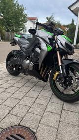 Kawasaki Z1000 SE - KAWASAKI Z