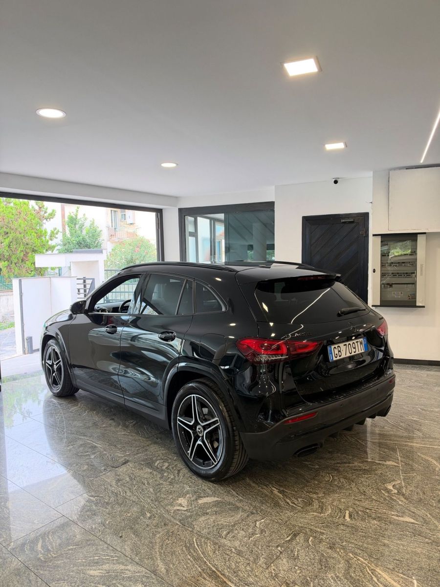 Mercedes-Benz Mercedes-benz GLA 200 d Automatic Premium imagem 2