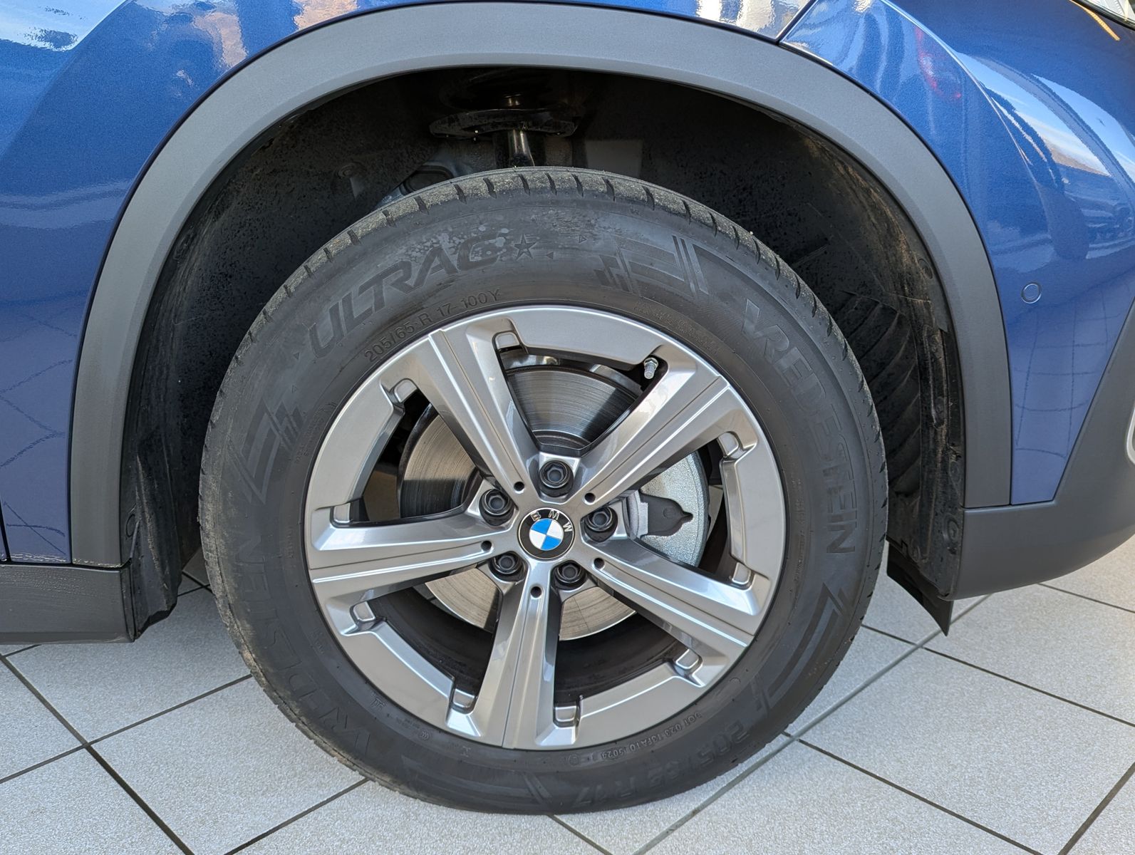 BMW X1 18 i Travel-Paket Pano Kamera AHK - Image 10