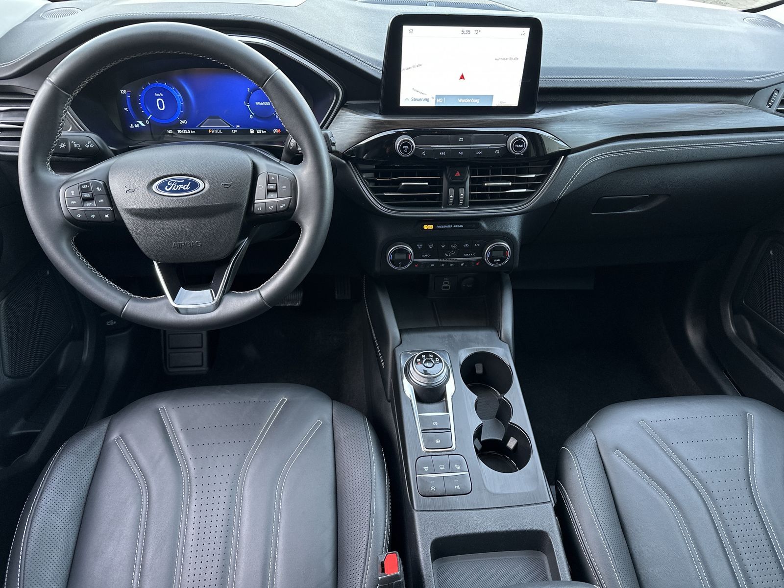 Fahrzeugabbildung Ford Kuga 2.0 EB 4x4 Vignale NAV+LED+KAMERA+ACC+18ZO