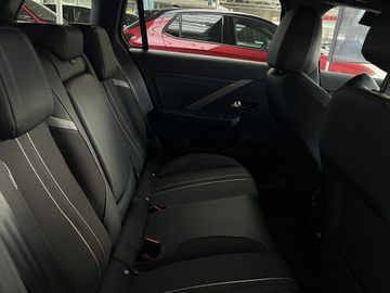 Fotografie des Opel Astra Sports Tourer 1.2 Turbo GS Tech-Paket