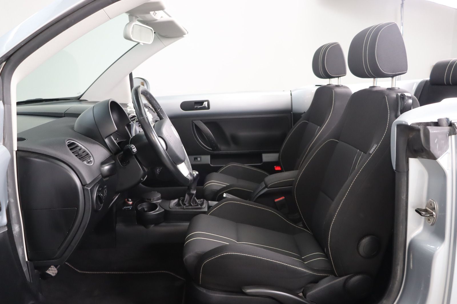 Fahrzeugabbildung Volkswagen New Beetle 1.6 Freestyle Cabriolet * Klima * PDC