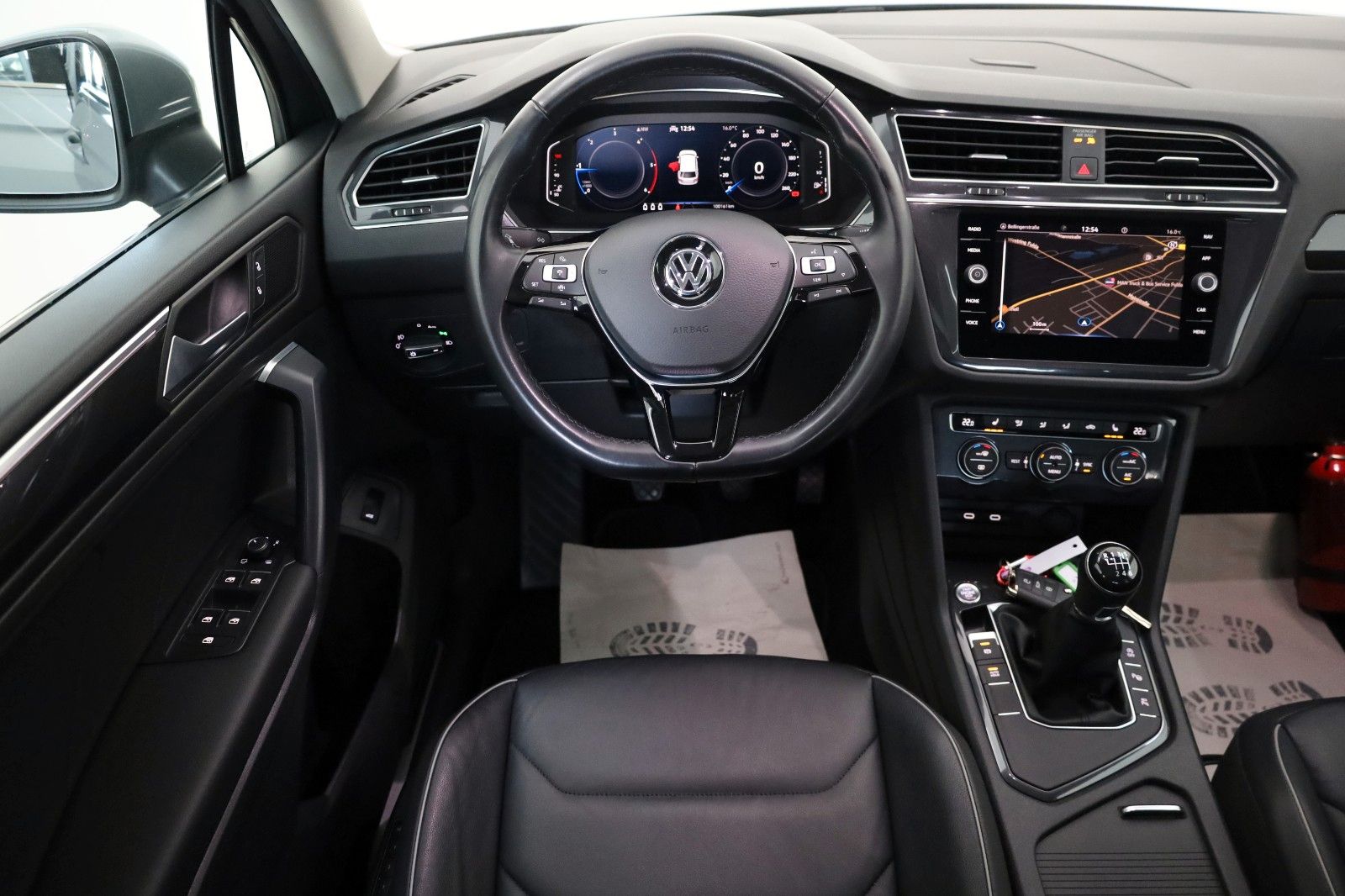 Fahrzeugabbildung Volkswagen Tiguan Allspace Highline,Navi,ACC,Panorama,AHK