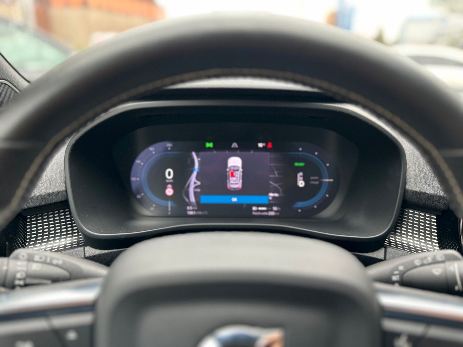 Fahrzeugabbildung Volvo XC40 R  Electric Allrad