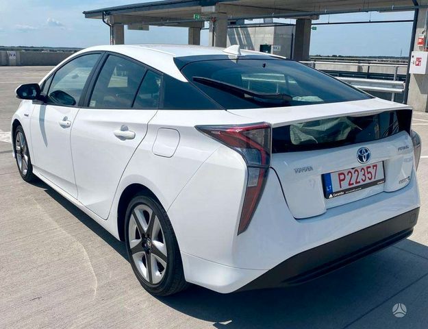 Toyota Prius 1.8-l-VVT-i Comfort