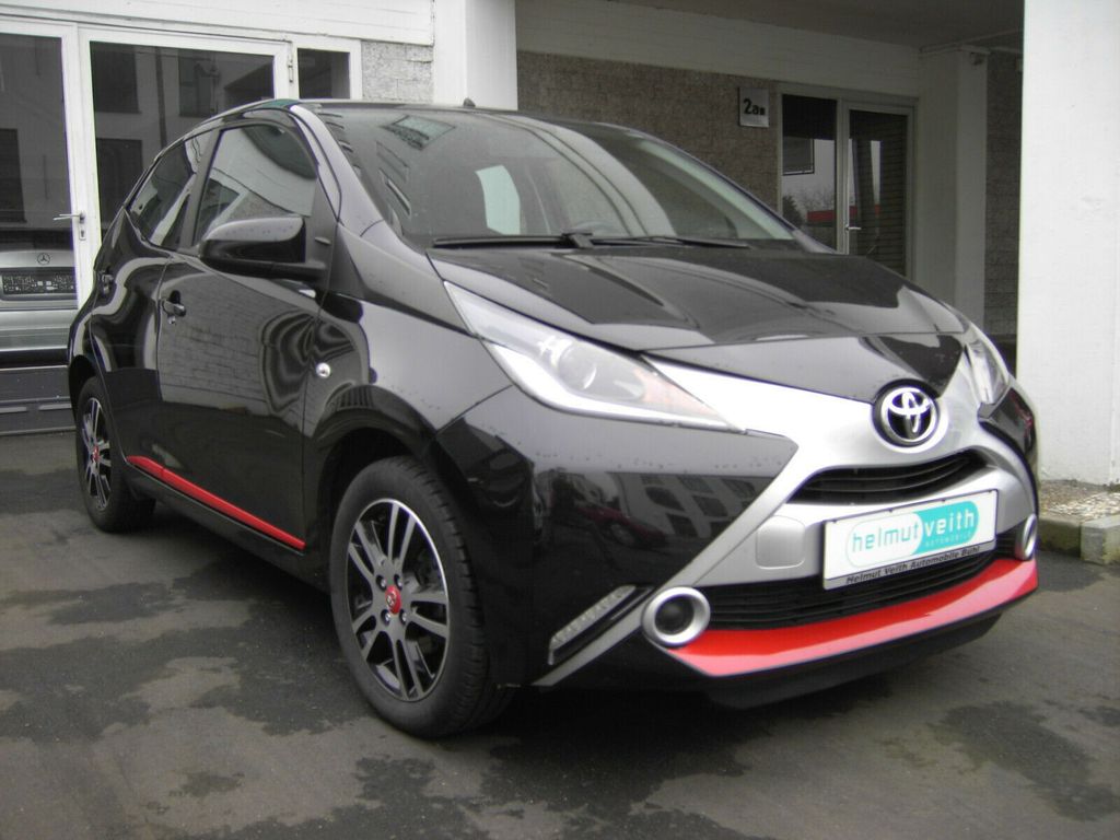 Image of Toyota Aygo (X)