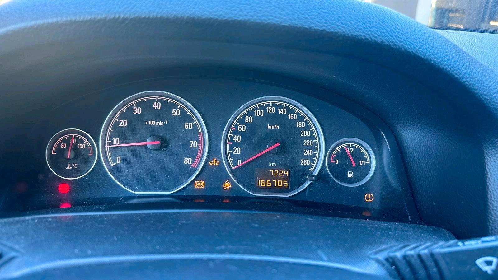 Opel Vectra 2006 — photo 11