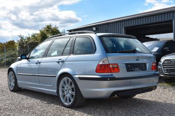 BMW 320 - 4