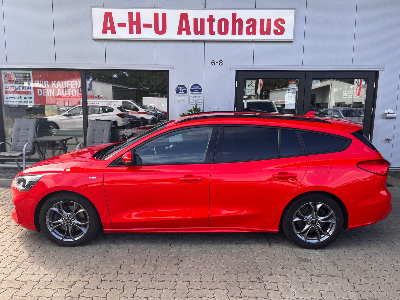Fahrzeugabbildung Ford Focus Turnier ST-Line