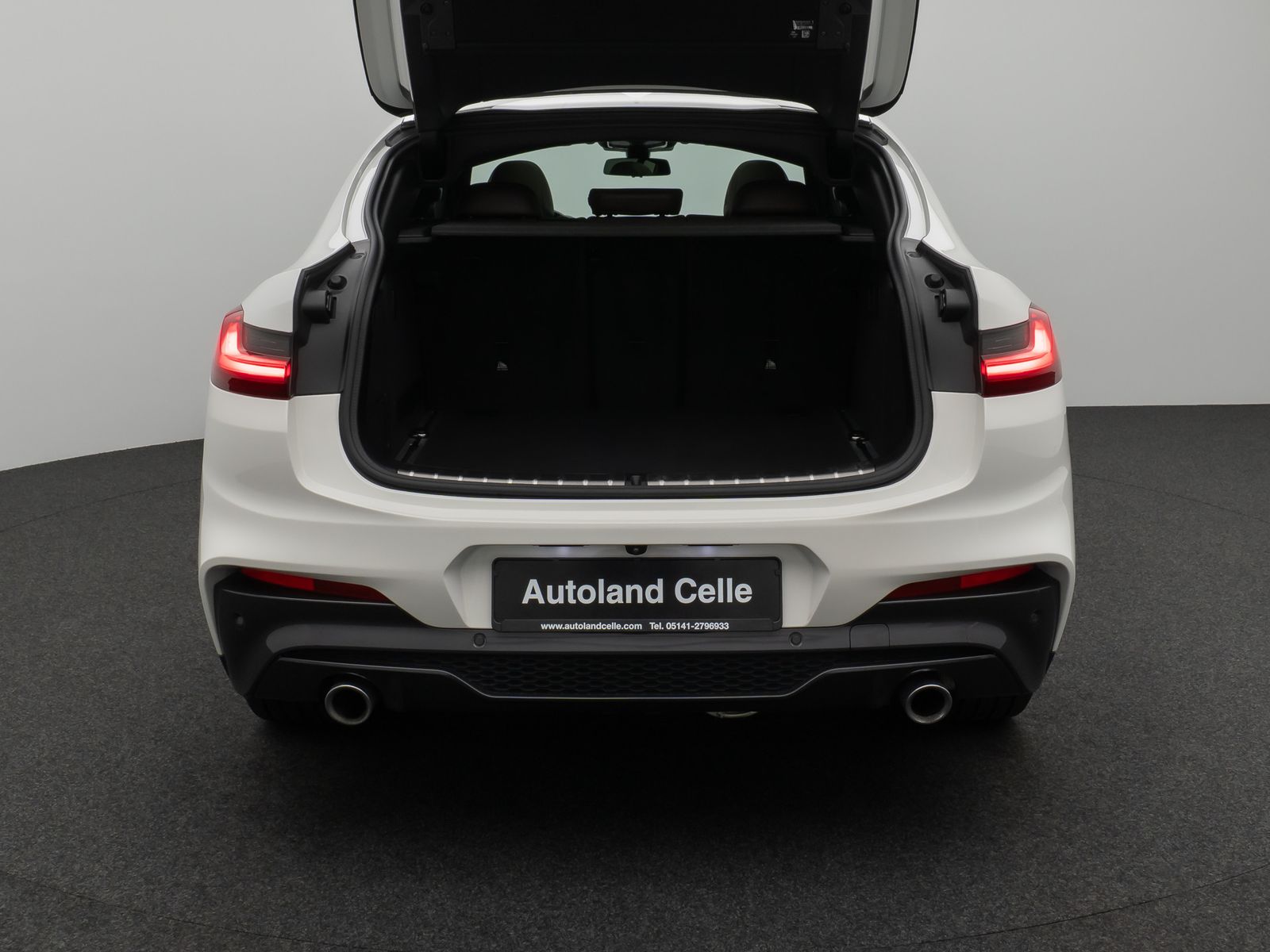 Fahrzeugabbildung BMW X4 xD30d M Sport Kamera Panoram HUD DAB HiFi AHK