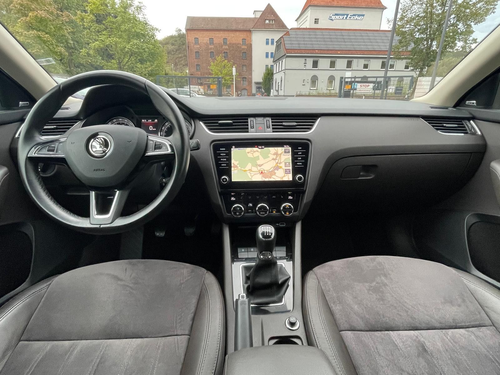 Fahrzeugabbildung SKODA Octavia 2.0 TDI Laurin L&K LED/MEMORY/CANTON/APP