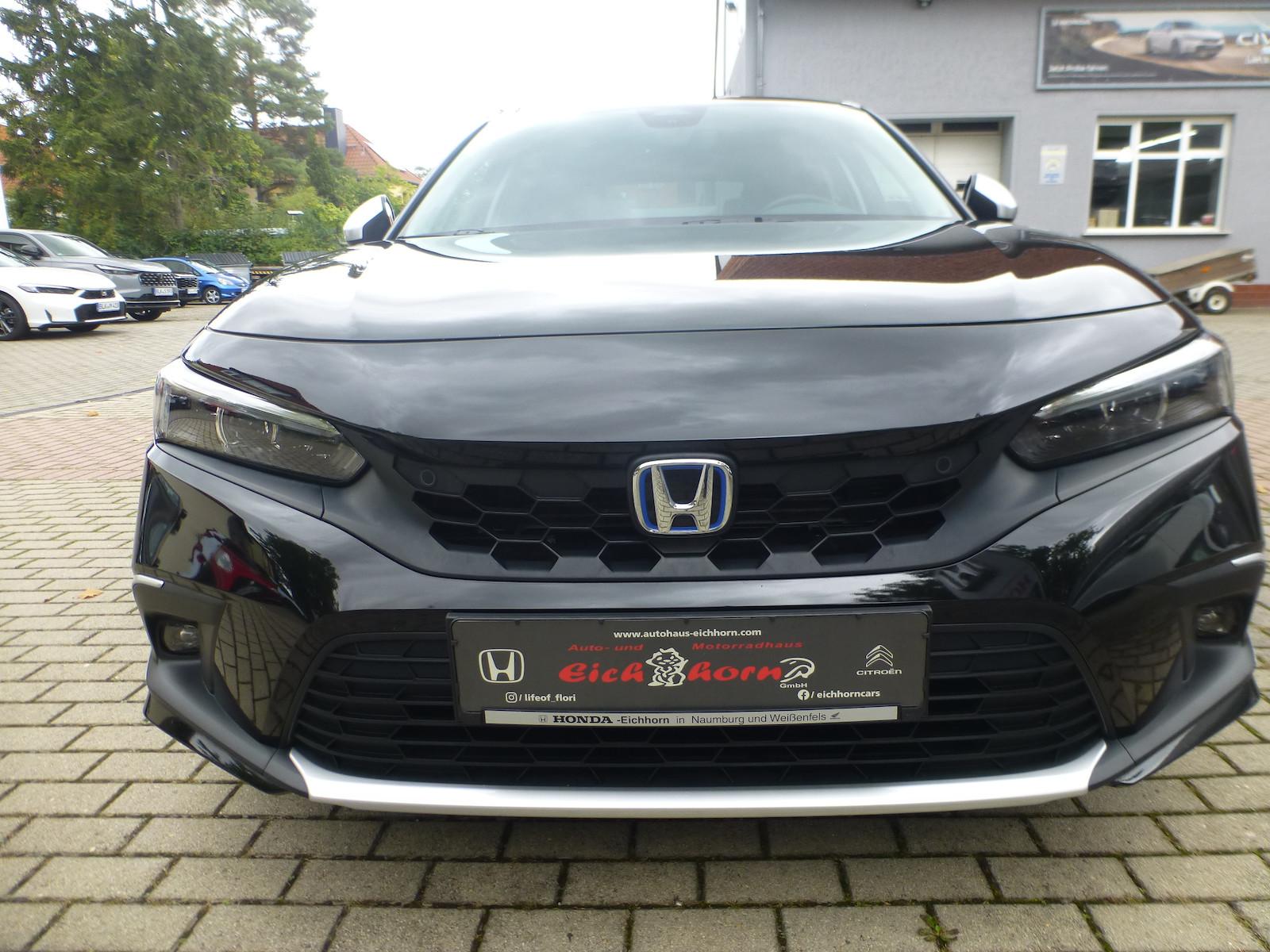 Honda Civic 2,0i-MMD e:HEV Advance Nordic-silver-Paket