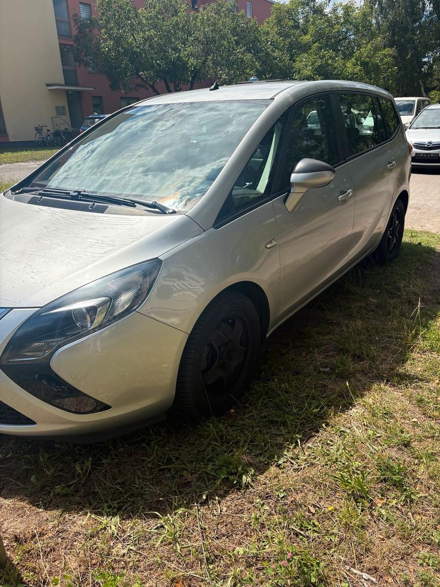 Opel Zafira Tourer