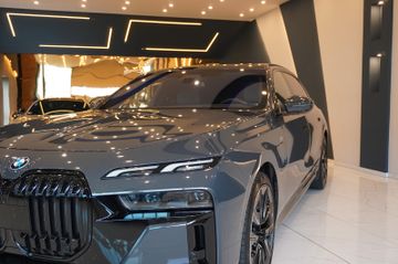 BMW 750 - 9